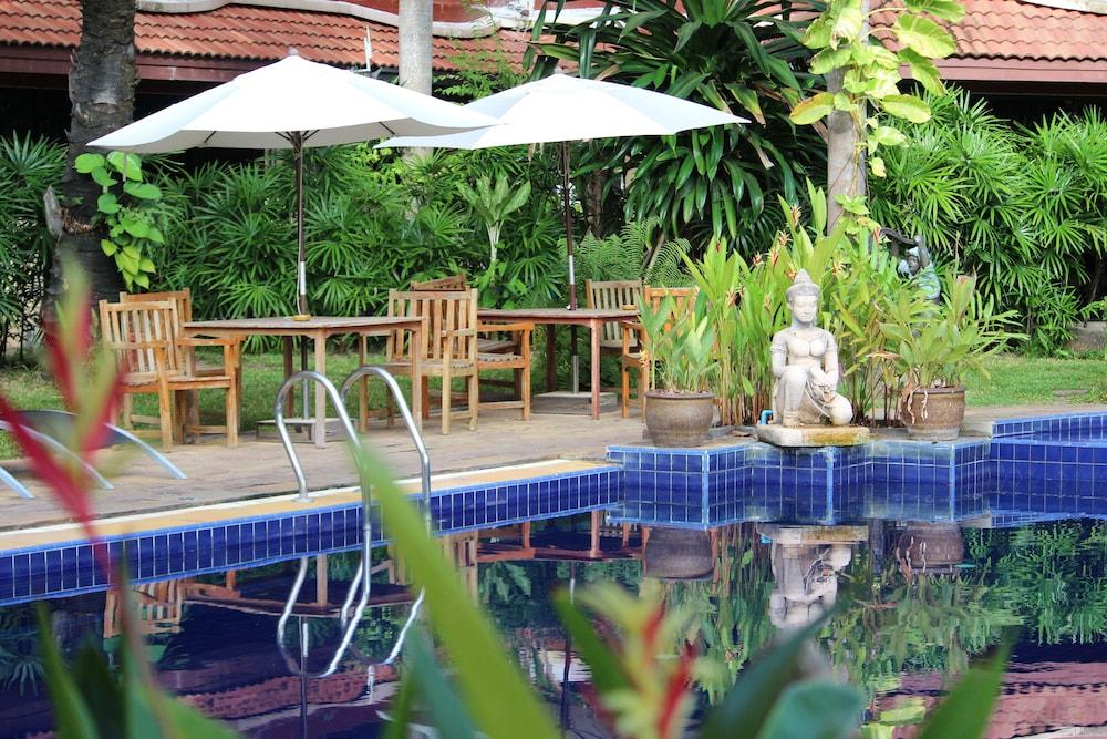 Nova Park Hotel Pattaya Exterior foto