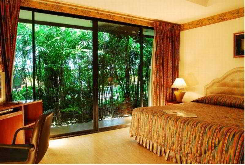 Nova Park Hotel Pattaya Exterior foto